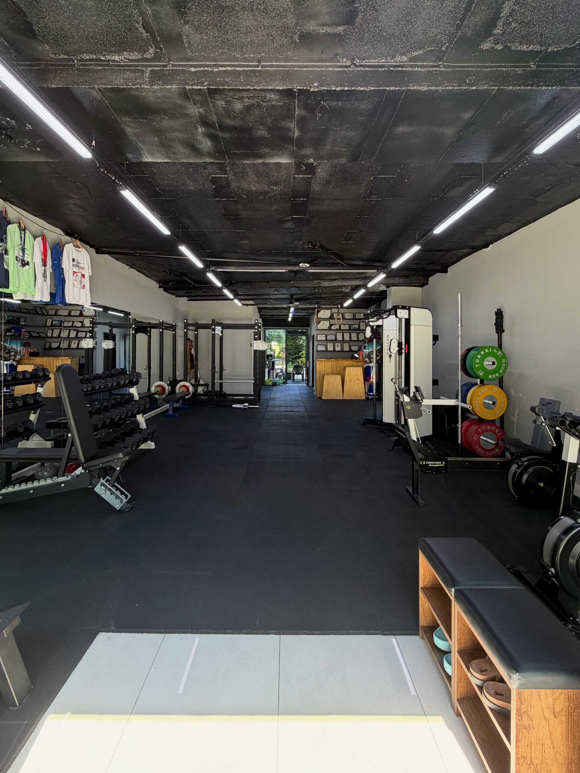 Quadra Academy antrenman salonunun geniş görünümü